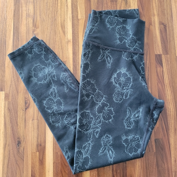 Fabletics High-Waisted Printed PowerHold 7/8 in Outlined Floral - Picture 1 of 9